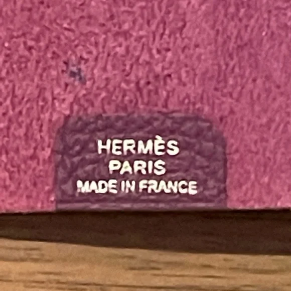 Hermes Ulysse Mini notebook cover in purple Togo leather. With box and ribbon. - Picture 9 of 10